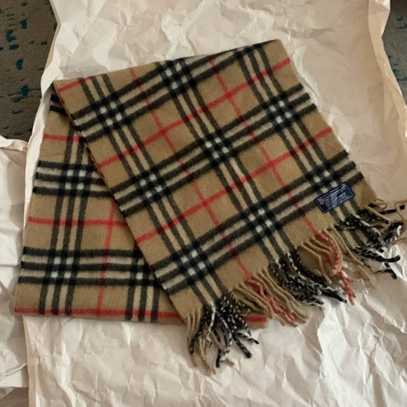 Burberry Tan Plaid Scarf 100 percent cashmere - Picture 2 of 6
